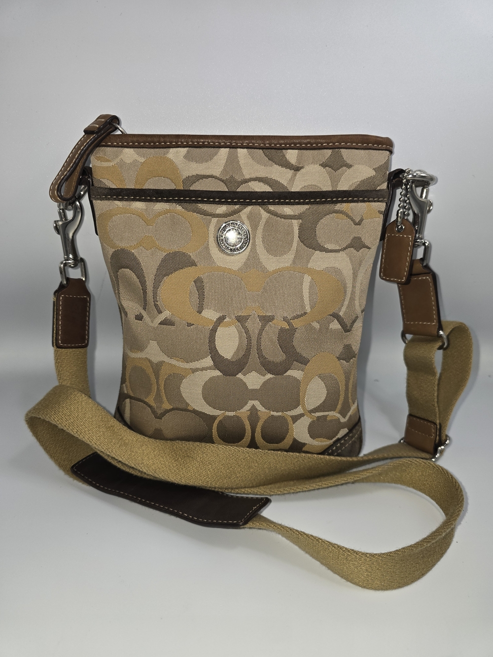 Vintage COACH 8K22 Optic Signature C Swingpack Crossbody Purse Neutral Clrs 2005